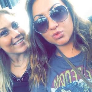 Meet your Posher, Madi